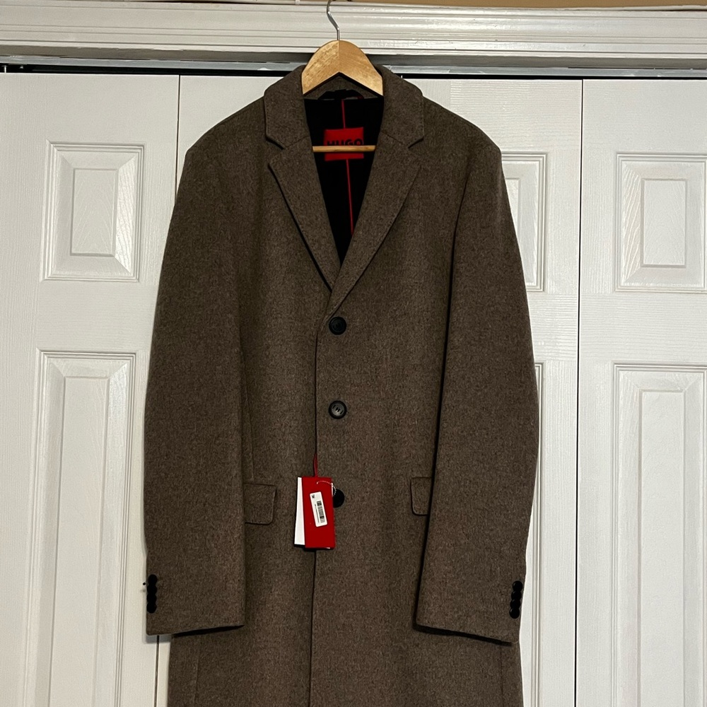 Men’s Hugo Boss 38R slim fit coat